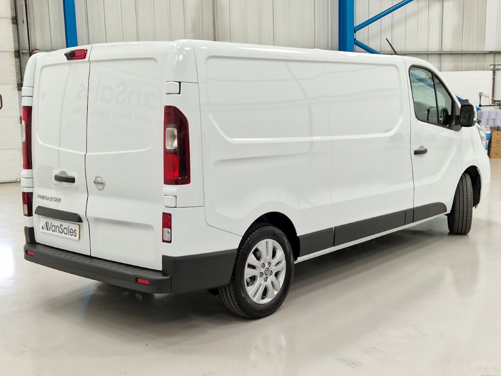 Nissan Primastar 30 L1 Diesel 2.0 dCi 150ps H1 Tekna Van